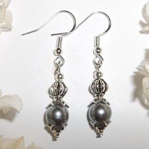 Grey Pearl Earring Sophisticated Everyday Set 5446